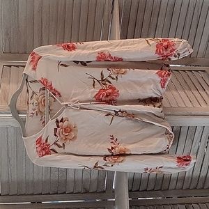 Women's O'Neill blouse size small